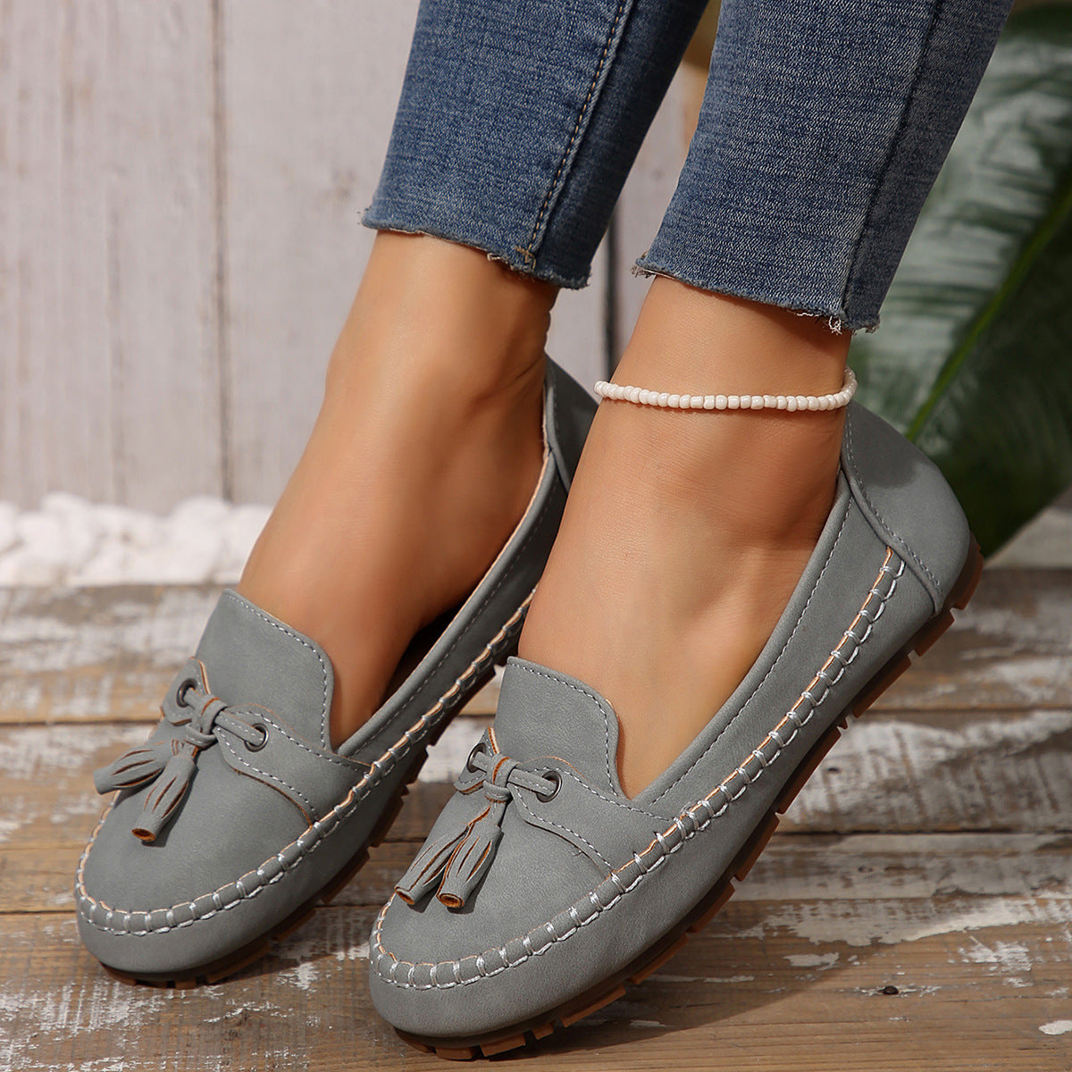 Buy Women's Round Head Loafers Fashion Non-slip Soft Comfortable Flats Shoes online at DLC Market