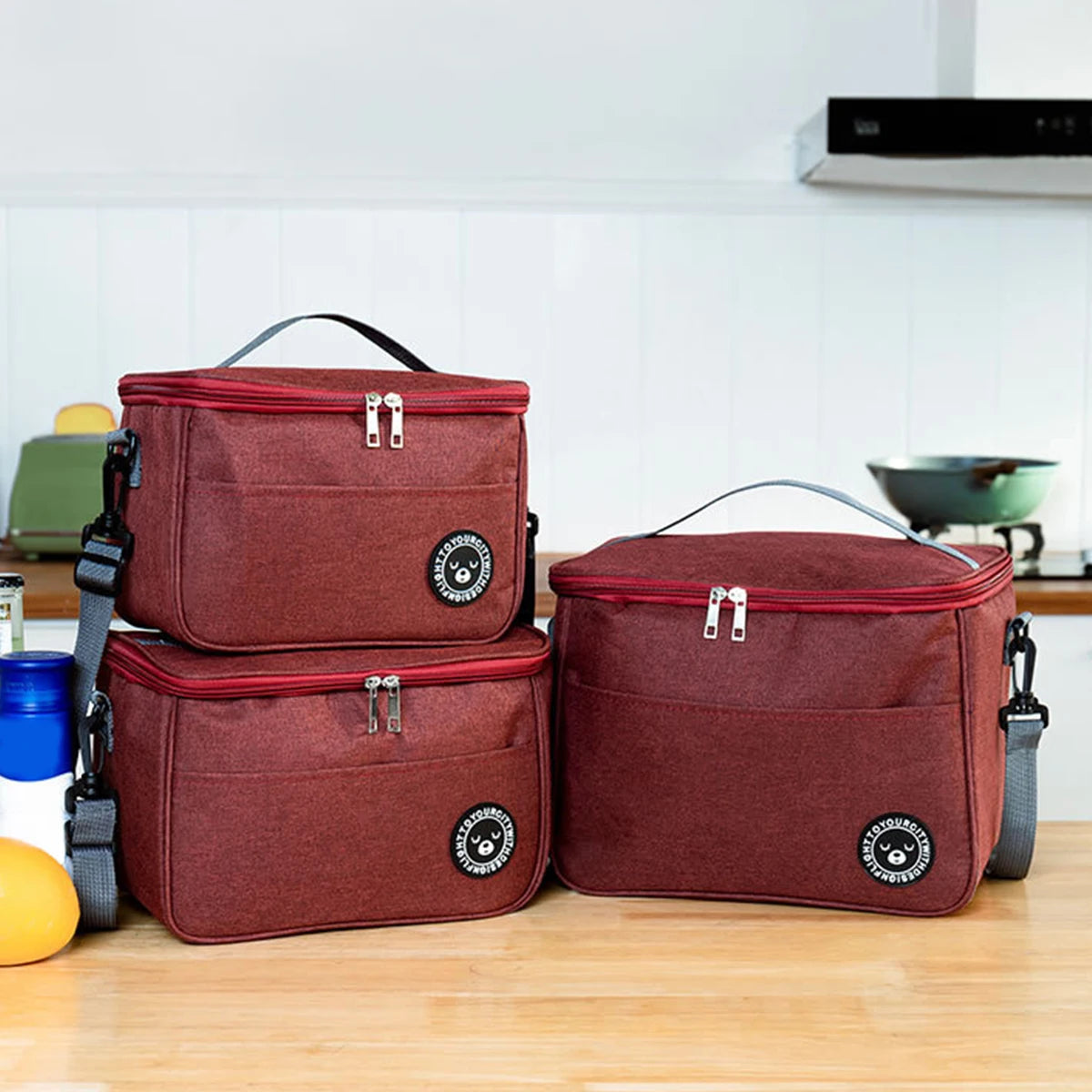 Buy Capacity hand-held with shoulder strap insulated bag, lunch box bag, student thickened waterproof lunch bag。-zmt online at DLC Market