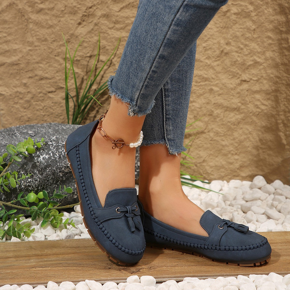 Buy Women's Round Head Loafers Fashion Non-slip Soft Comfortable Flats Shoes online at DLC Market